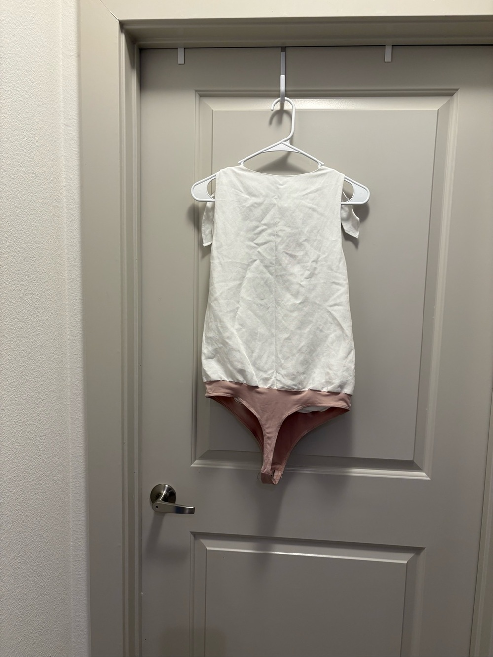 White Tie-Shoulder Amanda Uprichard Amari Bodysuit NWT Size M - Picture 2 of 6